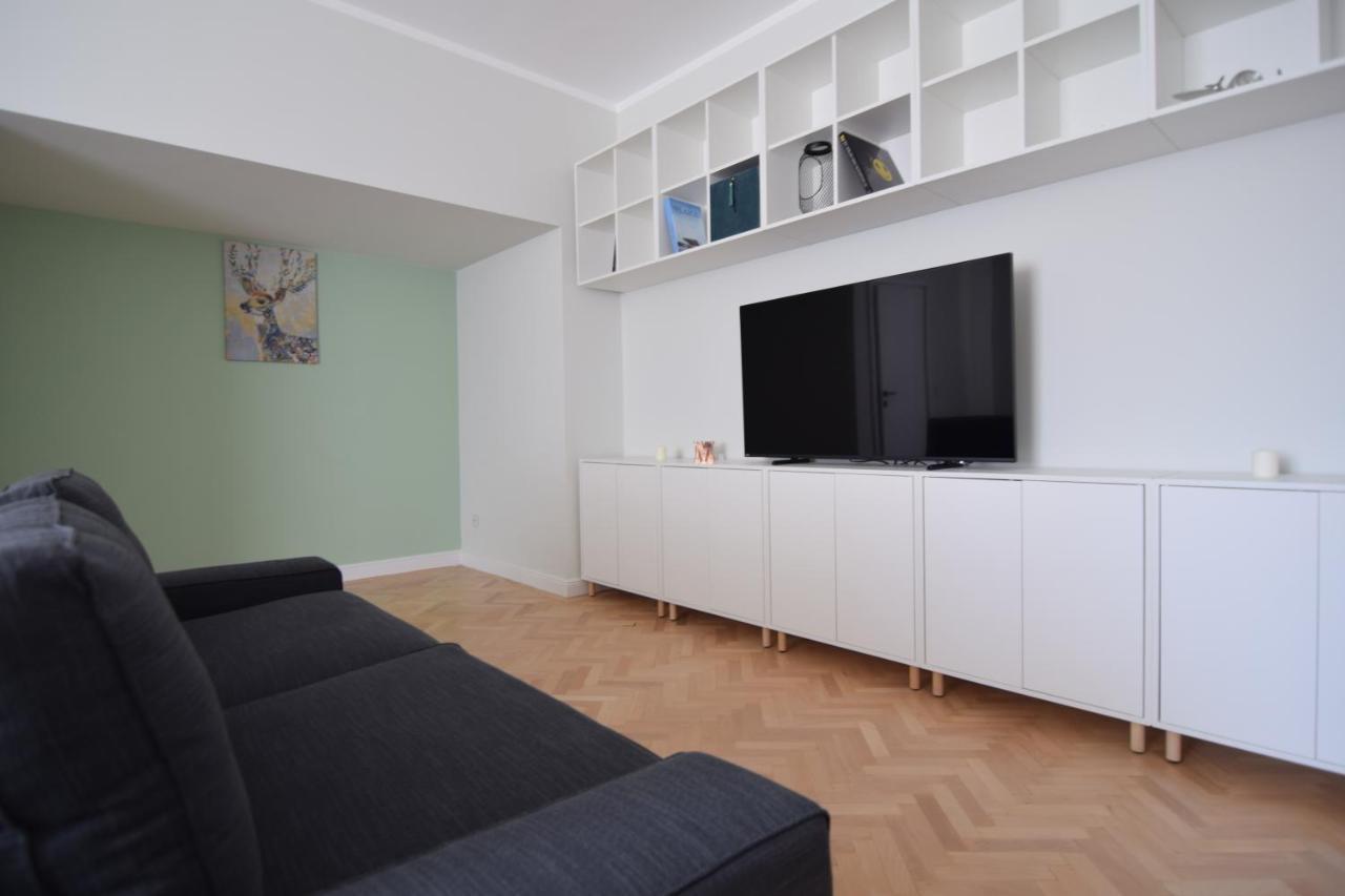 Beautiful Apartment In Old City Βουκουρέστι Εξωτερικό φωτογραφία