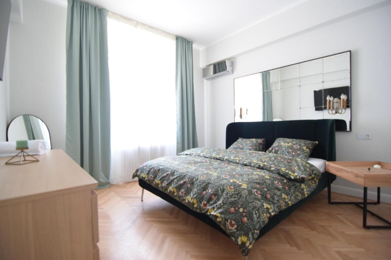 Beautiful Apartment In Old City Βουκουρέστι Εξωτερικό φωτογραφία